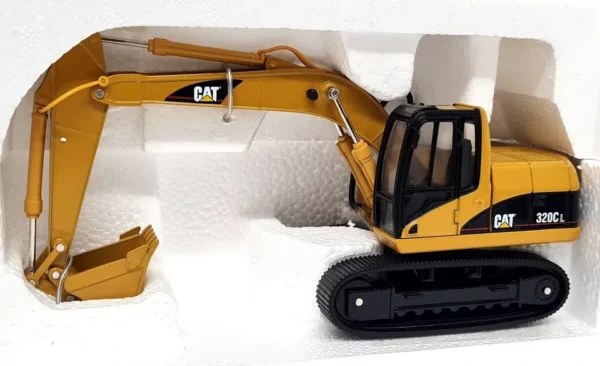 Norscot 1:50 Scale - CAT 320C L Excavator - Image 2